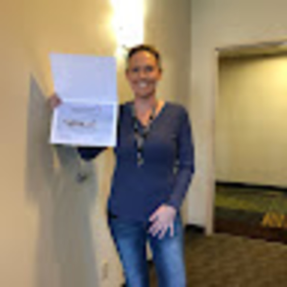 Meet your Posher, Carlie - Picture 1 of 1